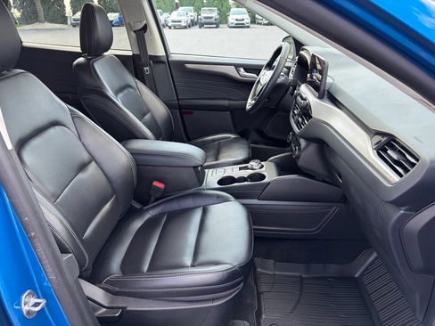 Used 2021 Ford Escape SEL w/ Technology Package AWD/4WD image 13