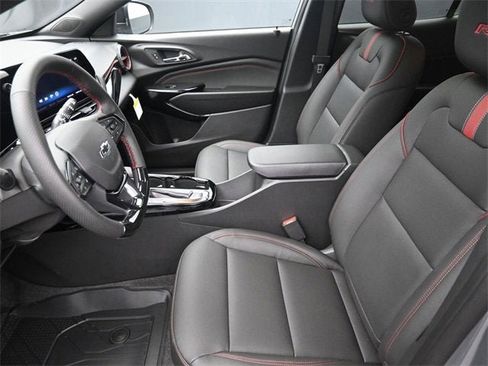 New 2026 Chevrolet Trax RS w/ Sunroof Package image 16