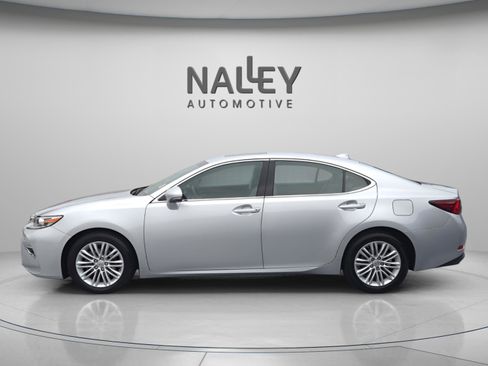 Used 2017 Lexus ES 350 image 2