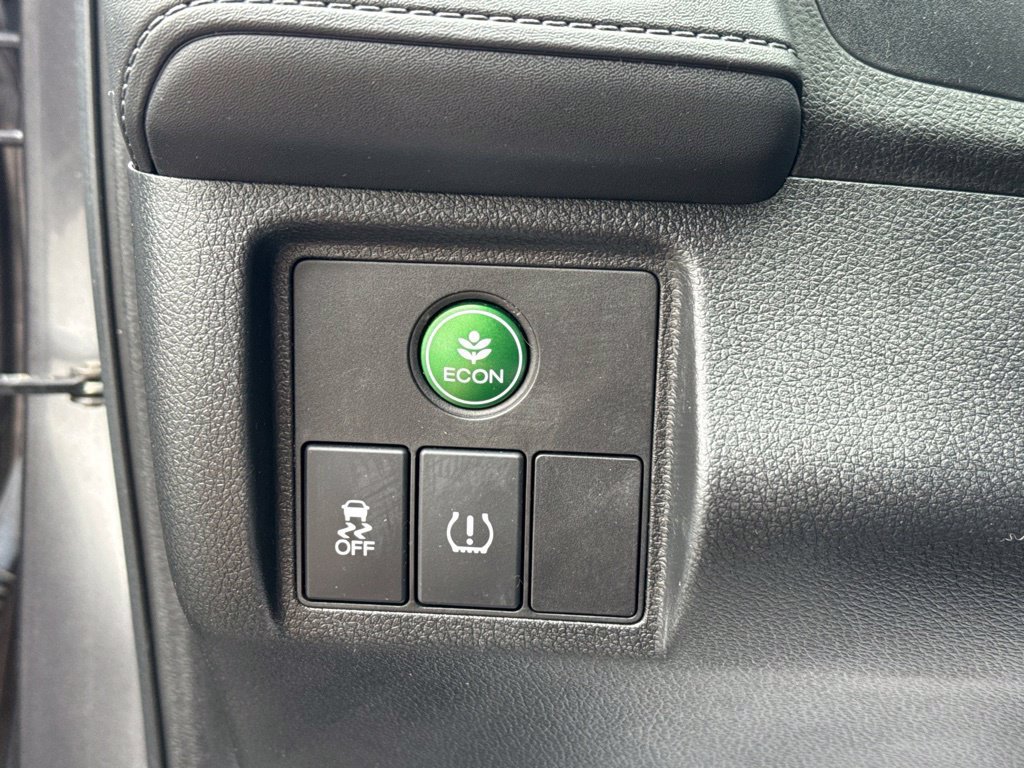 Certified 2018 Honda HR-V LX image 17
