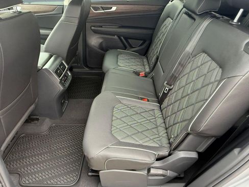 New 2026 Volkswagen Atlas SEL Premium R-Line AWD/4WD image 12
