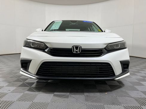 Used 2023 Honda Civic EX image 5