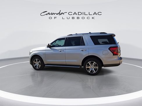 Used 2022 Ford Expedition Limited image 6