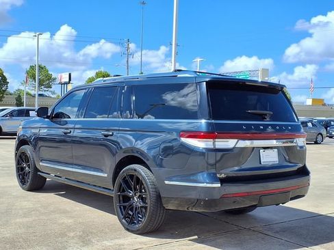 Certified 2022 Lincoln Navigator L Reserve RWD image 23