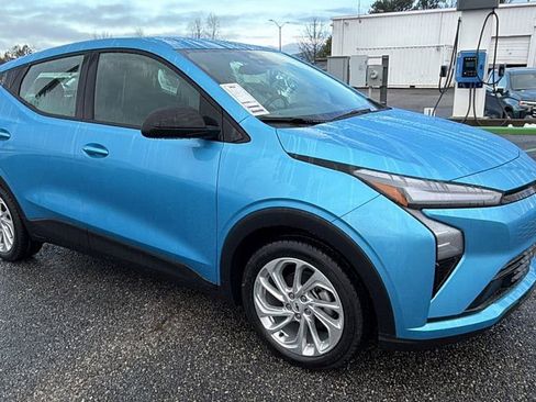 New 2027 Chevrolet Bolt LT w/ Comfort Package image 3