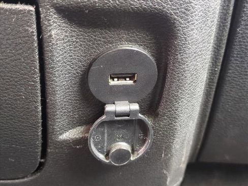 Used 2019 RAM 1500 Big Horn image 13