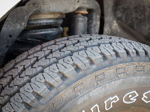 Used 2026 RAM 2500 Laramie AWD/4WD image 10