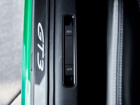 Used 2023 Porsche 911 GT3 image 35