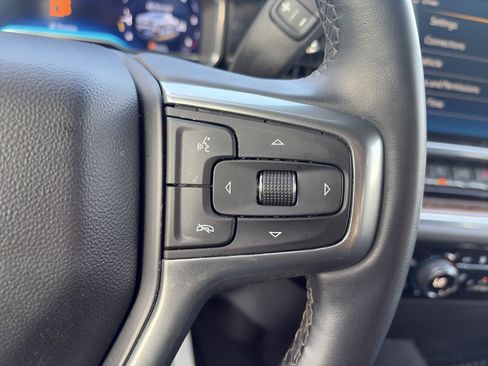 Used 2023 Chevrolet Silverado 1500 LT AWD/4WD image 17
