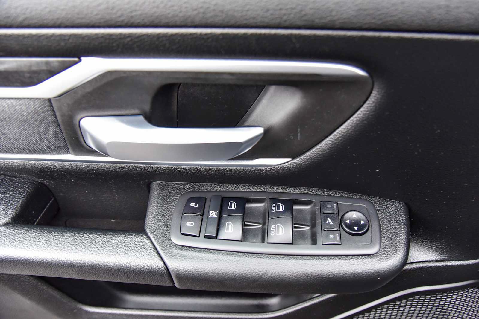 Certified 2019 RAM 1500 Big Horn AWD/4WD image 15