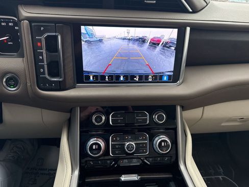 Used 2021 GMC Yukon Denali w/ Advanced Technology Package image 27