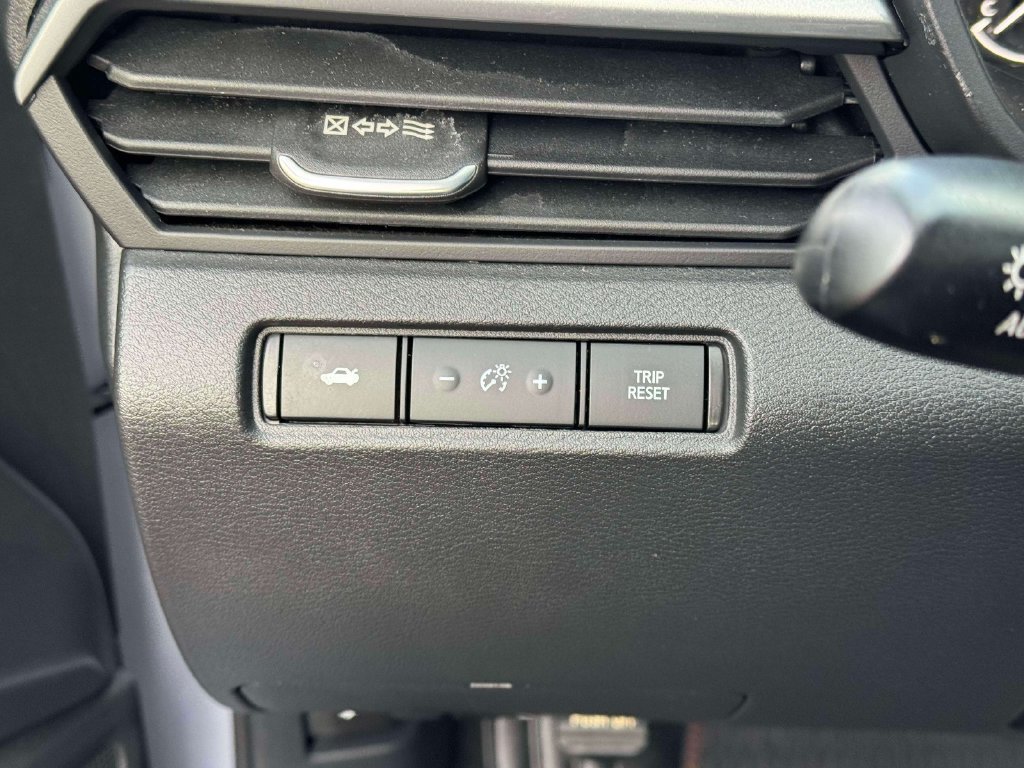 Used 2023 Nissan Altima 2.5 SR FWD image 20