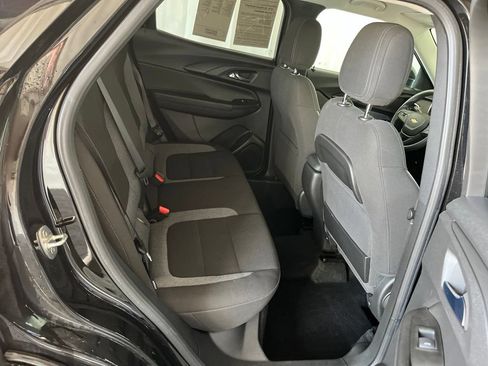 Used 2022 Chevrolet TrailBlazer LT AWD/4WD image 24