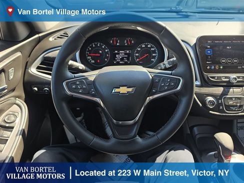 Used 2024 Chevrolet Malibu RS FWD image 13