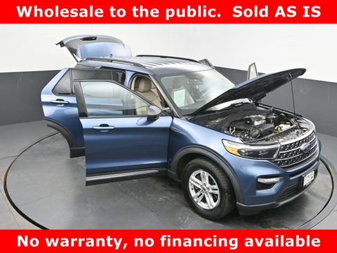 Used 2020 Ford Explorer XLT w/ Equipment Group 202A image 34