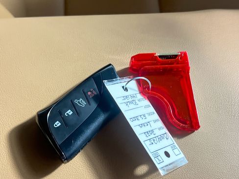 Used 2023 Lexus ES 350 image 36