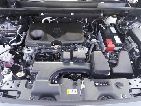 Certified 2025 Toyota RAV4 LE image 22