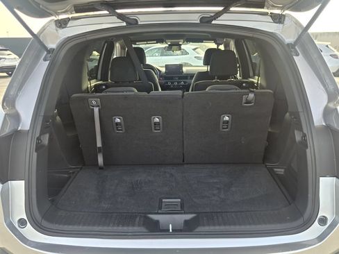 Certified 2025 Honda Pilot Sport image 16