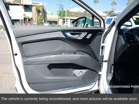 Used 2024 Audi Q4 e-tron Premium Plus w/ Premium Plus image 16