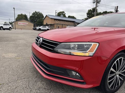 Used 2016 Volkswagen Jetta Sport FWD image 11