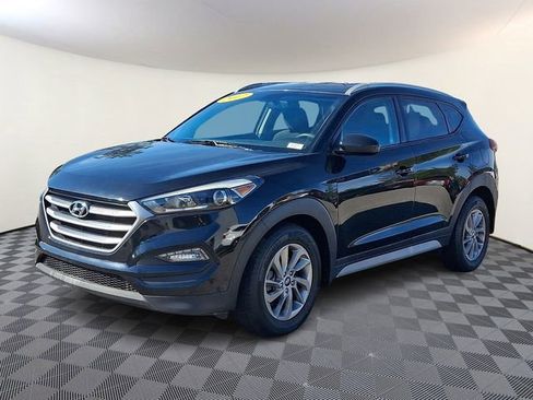 Used 2017 Hyundai Tucson SE image 3