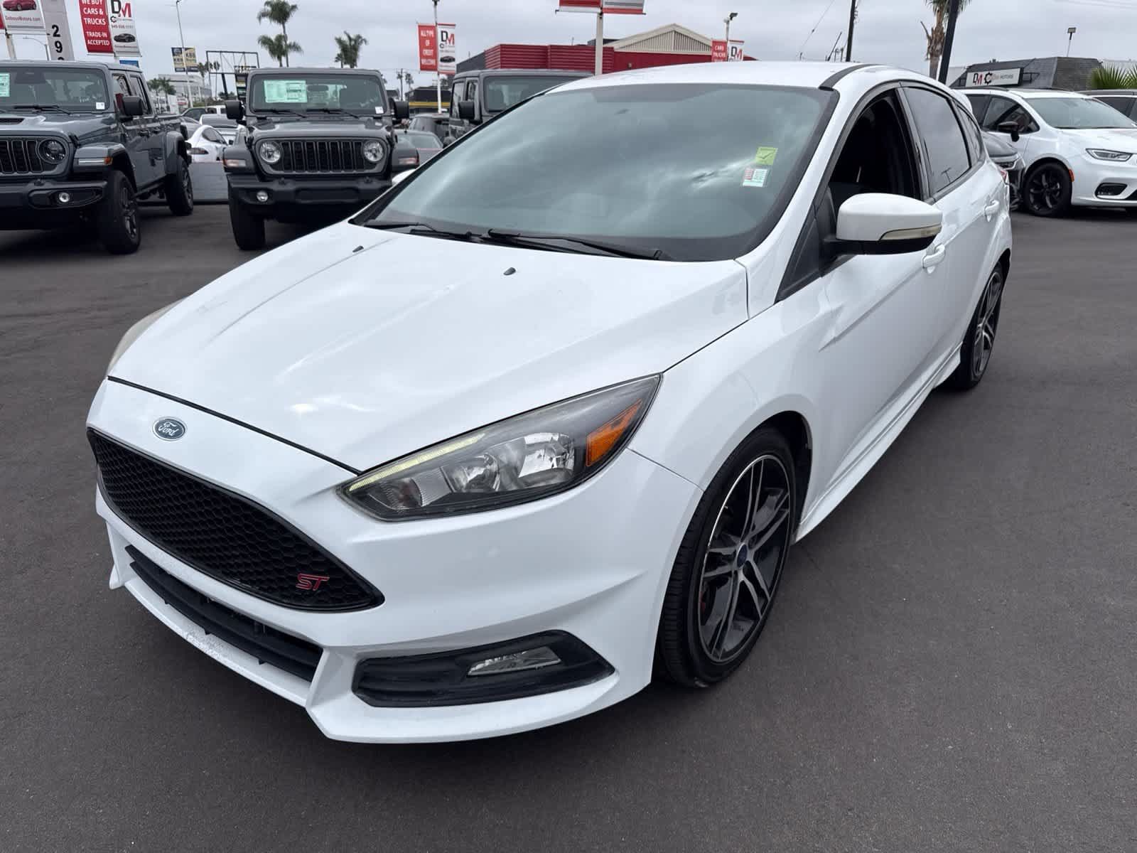 Used 2017 Ford Focus ST FWD image 1