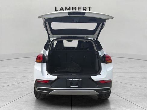 Used 2025 Buick Encore GX Preferred FWD image 17