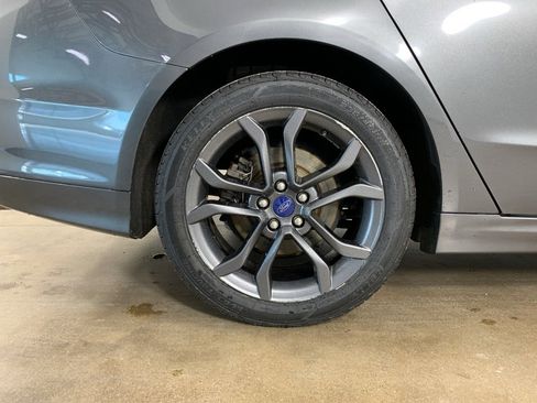 Used 2018 Ford Fusion SE w/ Equipment Group 201A image 37