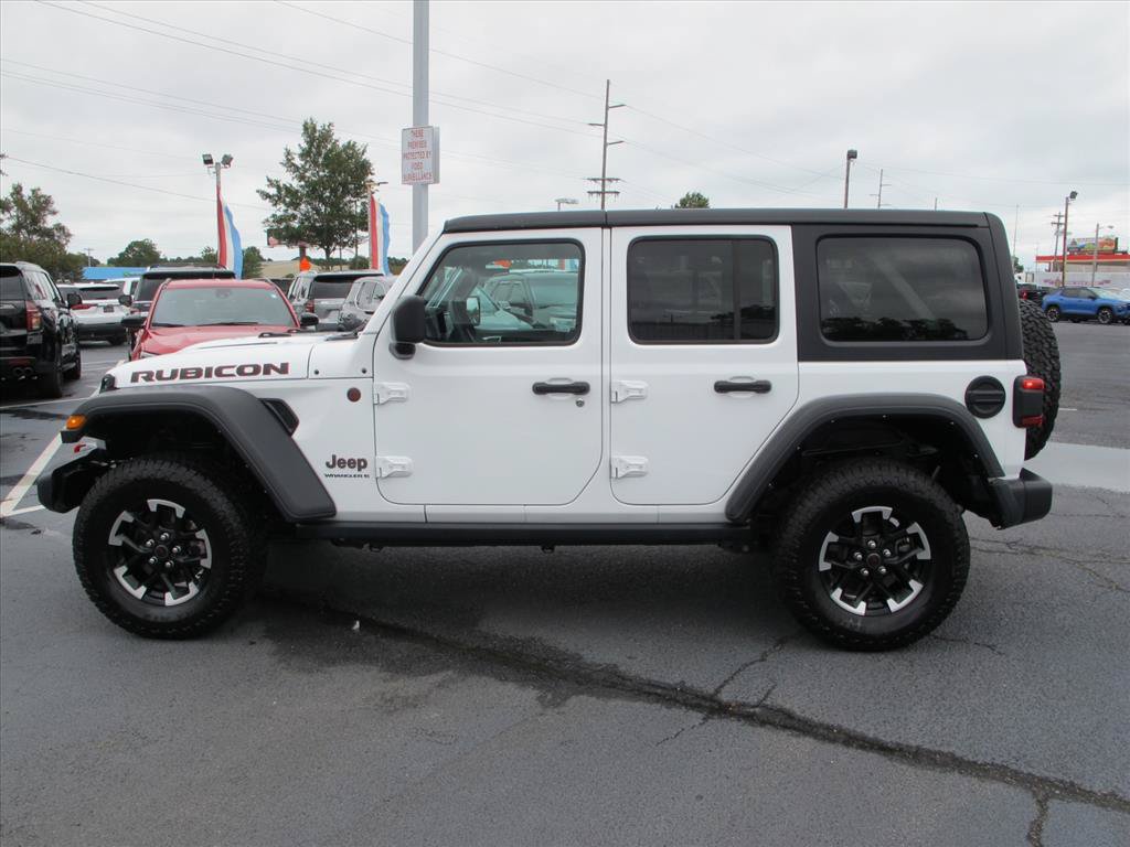 Used 2025 Jeep Wrangler Unlimited Rubicon AWD/4WD image 6