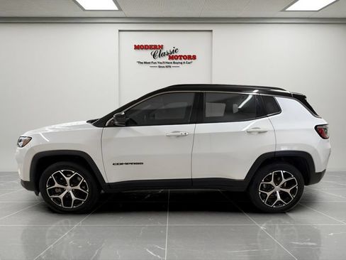 Used 2024 Jeep Compass Limited AWD/4WD image 2