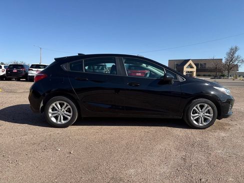 Used 2019 Chevrolet Cruze LS w/ LS Convenience Package FWD image 8