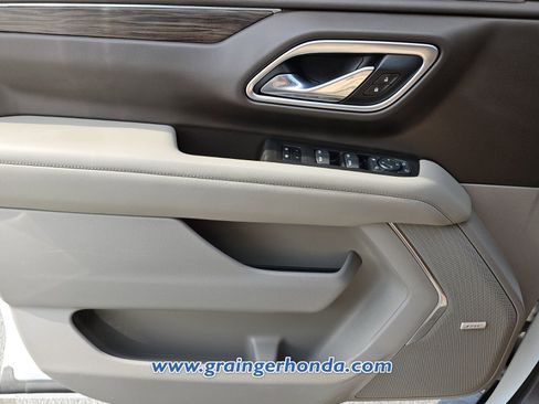 Used 2021 Chevrolet Tahoe Z71 w/ Z71 Signature Package image 24