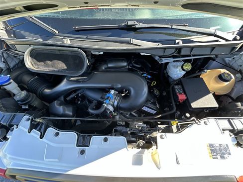 Used 2016 Ford Transit 250 130 Low Roof image 16