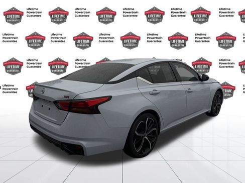 Certified 2024 Nissan Altima 2.5 SR w/ SR Premium Package image 6