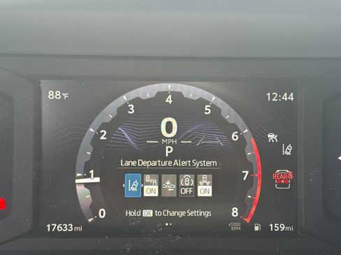 Certified 2025 Toyota 4Runner SR5 AWD/4WD image 11