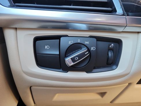 Used 2018 BMW X5 xDrive40e image 26