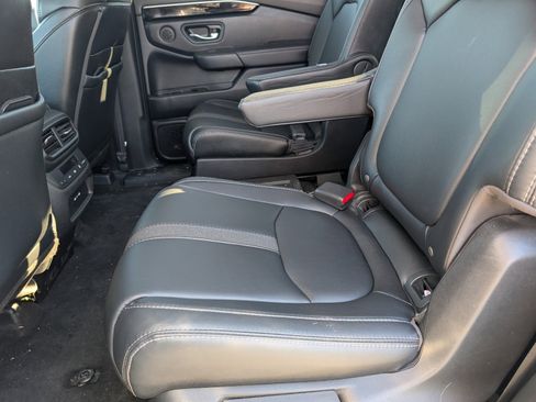 Used 2024 Honda Pilot EX-L image 7