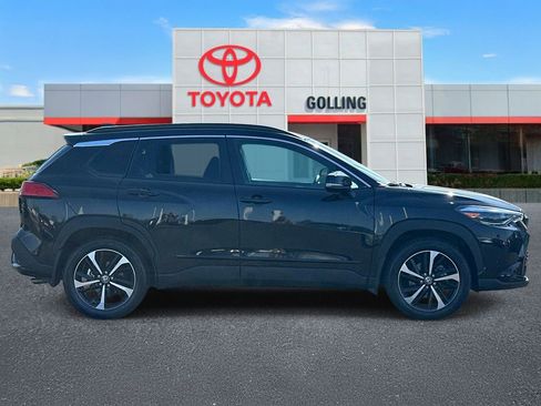 Used 2025 Toyota Corolla Cross AWD Hybrid image 6