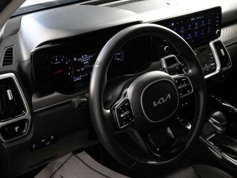 Used 2022 Kia Sorento SX FWD image 36