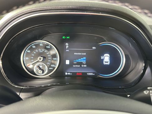 Used 2025 Genesis GV70 3.5T Sport AWD/4WD image 16