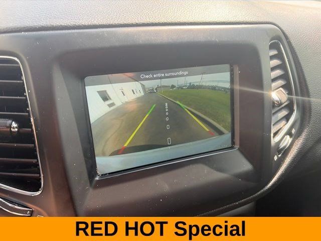 Used 2020 Jeep Compass Latitude w/ Cold Weather Group AWD/4WD image 25