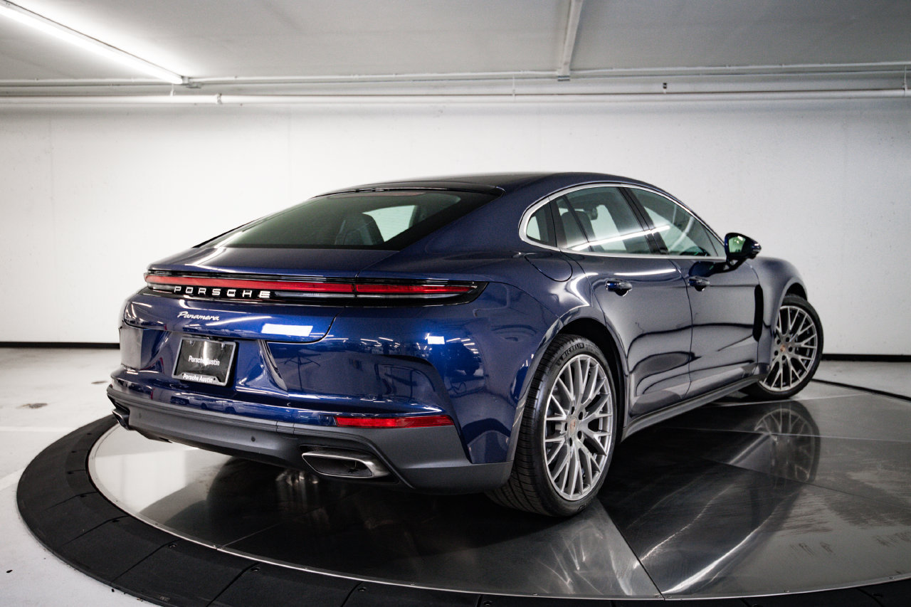 Certified 2026 Porsche Panamera RWD image 7
