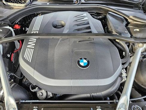 Used 2025 BMW 740i xDrive image 23