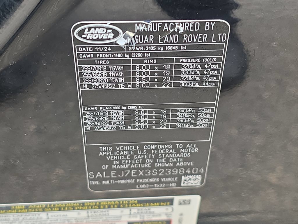 Certified 2025 Land Rover Defender 110 S AWD/4WD image 36