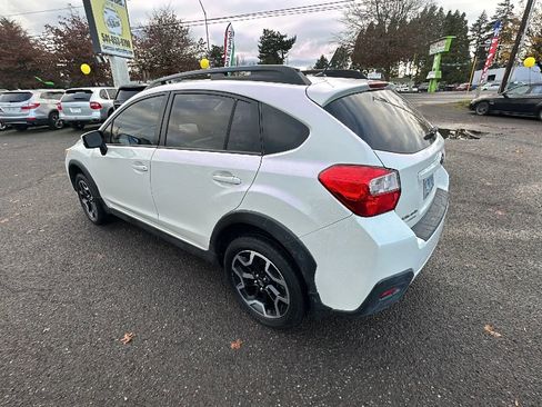 Used 2017 Subaru Crosstrek 2.0i Premium AWD/4WD image 6