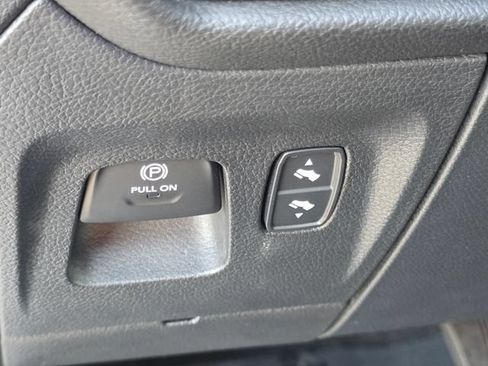 Used 2022 RAM 1500 Big Horn AWD/4WD image 19