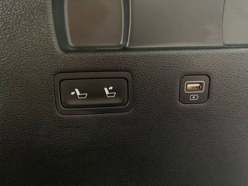 Used 2021 Hyundai Palisade Limited w/ Winter Package image 22