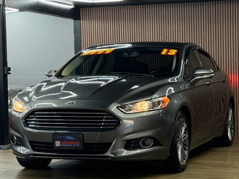 Used 2013 Ford Fusion SE FWD image 1