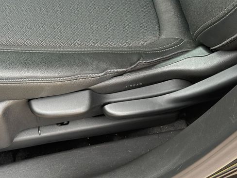 Used 2025 Buick Encore GX Preferred image 23