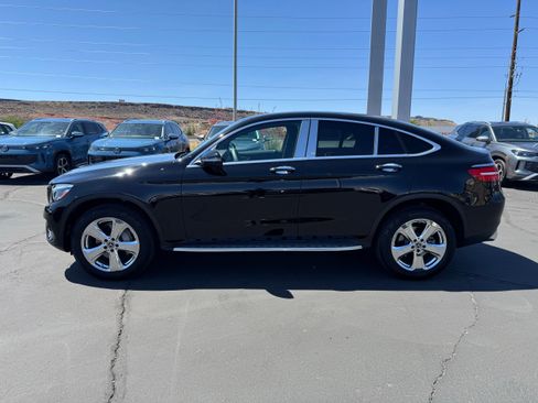 Used 2018 Mercedes-Benz GLC 300 4MATIC Coupe image 3